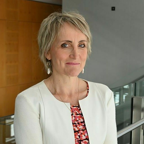 Julia Lappinprofile image